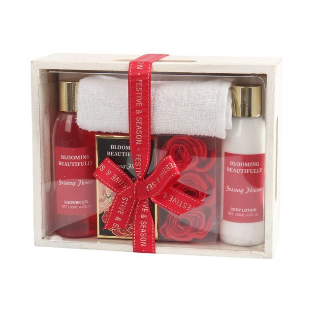 BLBF26014 Luxury Wooden Tray Gift Set - Shower Gel, Body Lotion, Bath Salt, Soap Flowers & Towel