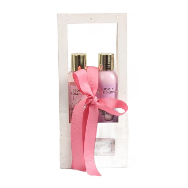 BLBG26008 Shower Gel and Body Lotion Duo in Wood Caddy with Ribbon